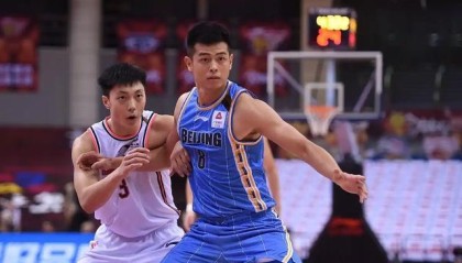 bob半岛体育官方网站-广东扳平1-1！周琦篮下无敌却输球？杨鸣点评戳中联赛痛点