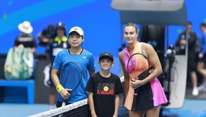 bob半岛体育登录入口-白卓璇：世界第一萨巴伦卡也会有起伏，她没有想象中那么可怕