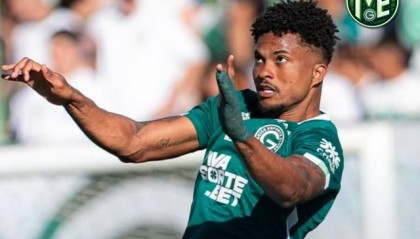 bob半岛体育官方入口-记者：中国俱乐部正在谈租借戈亚斯26岁中卫卢卡斯-里贝罗