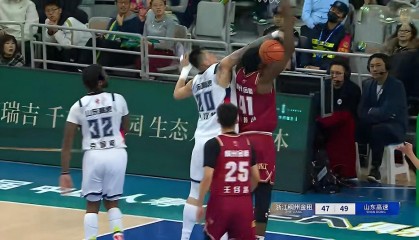 bob半岛体育官方入口-惊险1分险胜！CBA杯第1支4强出炉：陈林坚闪耀1战，强硬3分制胜！