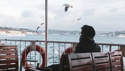 bob半岛体育登录入口-快速纠错配超级替补 曼联逆转圣徒再显重生希望